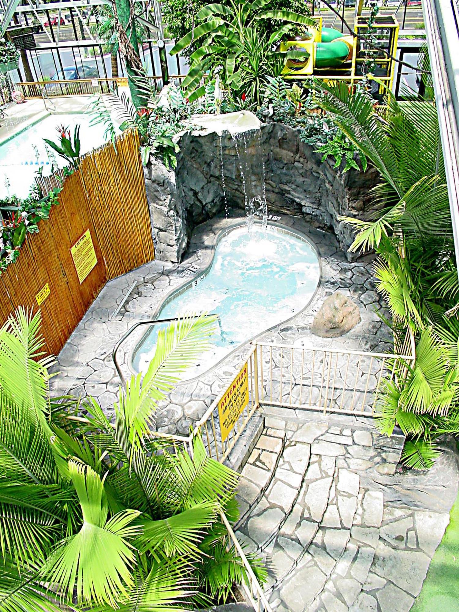 Wildwood Inn Florence Buitenkant foto